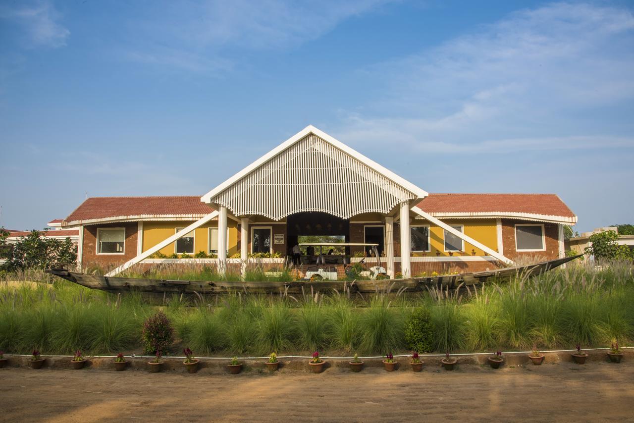 Swosti Chilika Resort Kanaipur Eksteriør billede
