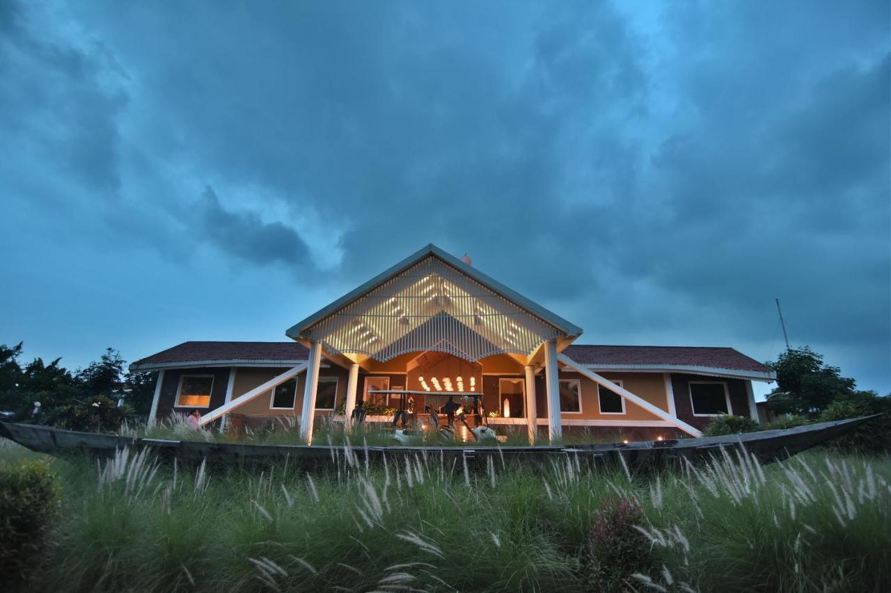 Swosti Chilika Resort Kanaipur Eksteriør billede