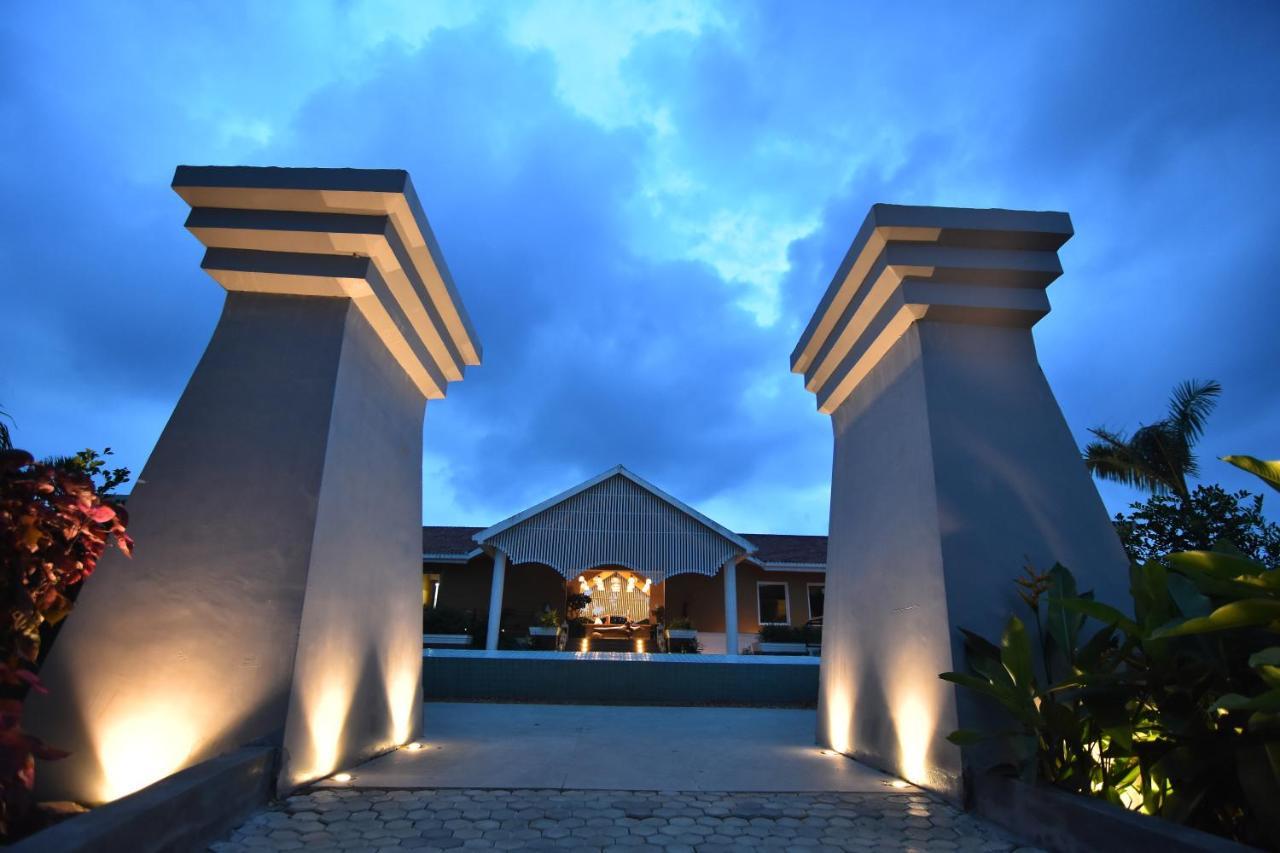 Swosti Chilika Resort Kanaipur Eksteriør billede