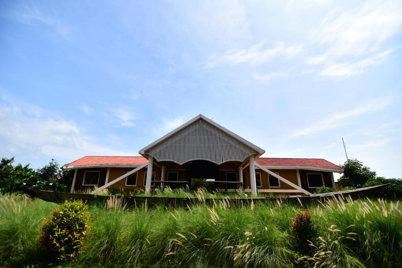 Swosti Chilika Resort Kanaipur Eksteriør billede